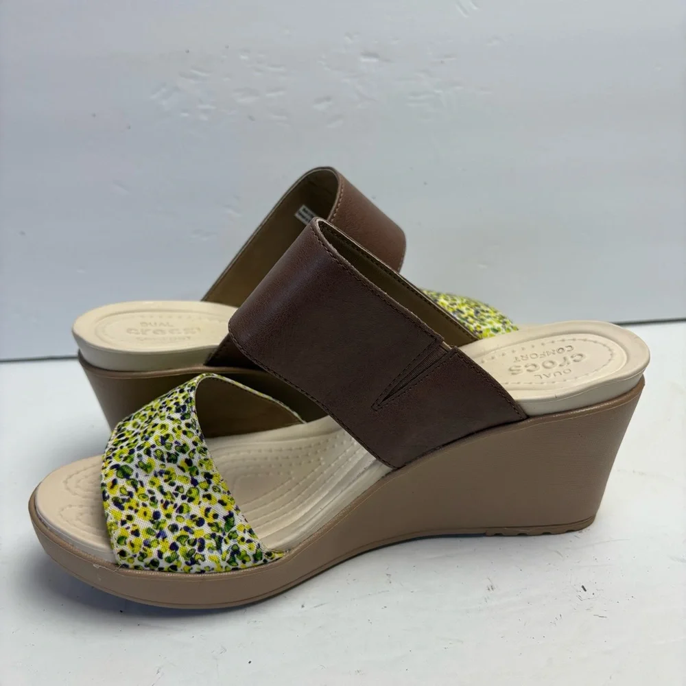 CROCS Leigh II Brown and Yellow Wedge Sandals size 10